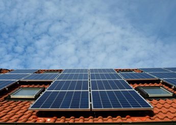Elektrische vloerverwarming combineren met zonnepanelen: dit moet je weten